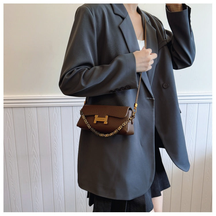 Women's Mini Chain Crossbody Bag - PU Leather Small Shoulder Purse