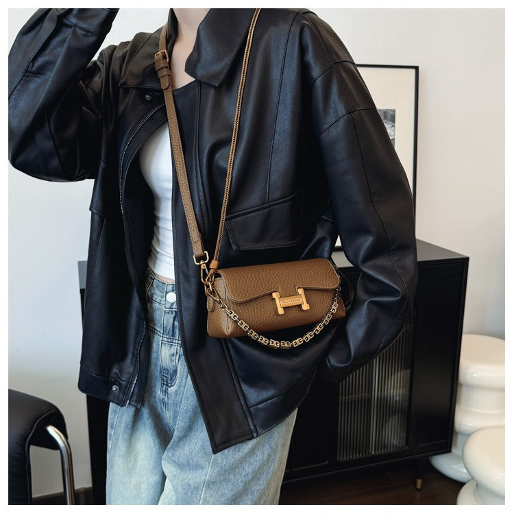 Women's Mini Chain Crossbody Bag - PU Leather Small Shoulder Purse